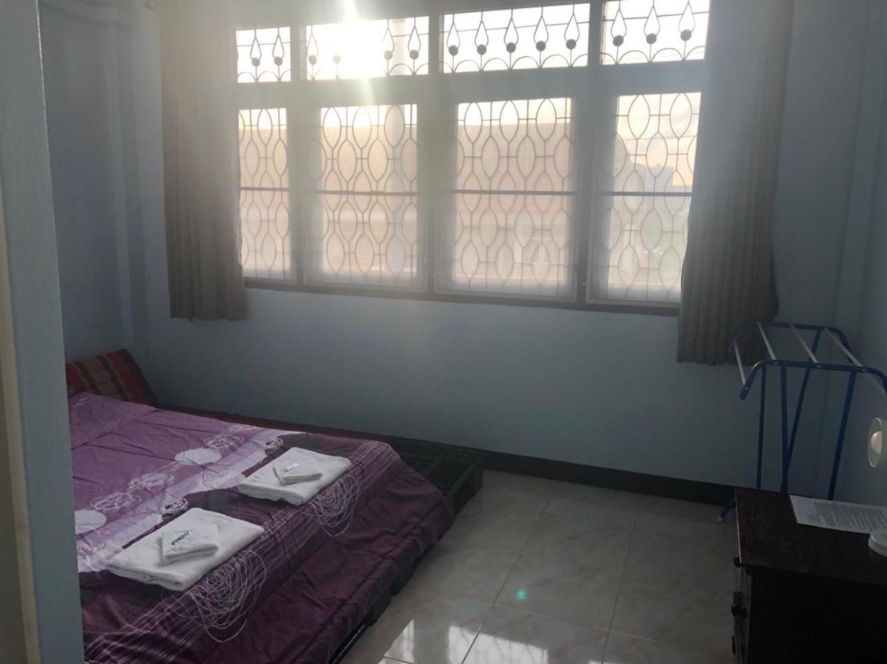 Jeesnail Guesthouse 曼谷 外观 照片