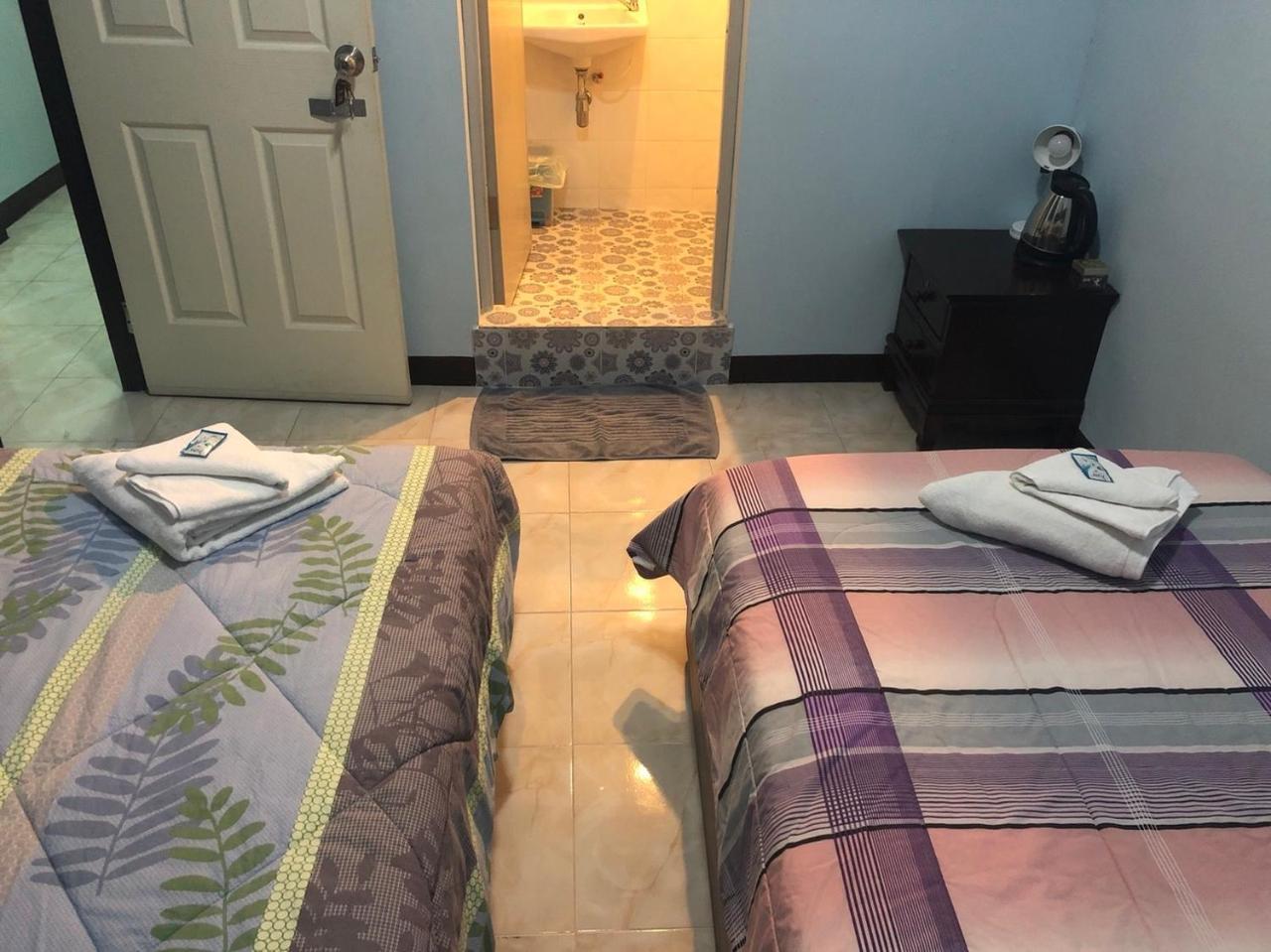 Jeesnail Guesthouse 曼谷 外观 照片