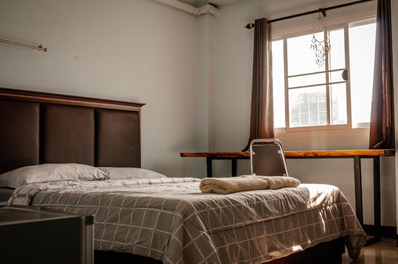 Jeesnail Guesthouse 曼谷 外观 照片